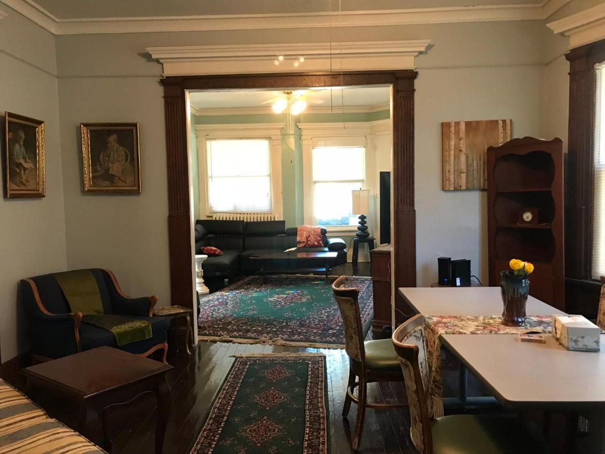 5 Star Victorian Mansion-Downtown No Locals Bed and Breakfast Erie Buitenkant foto